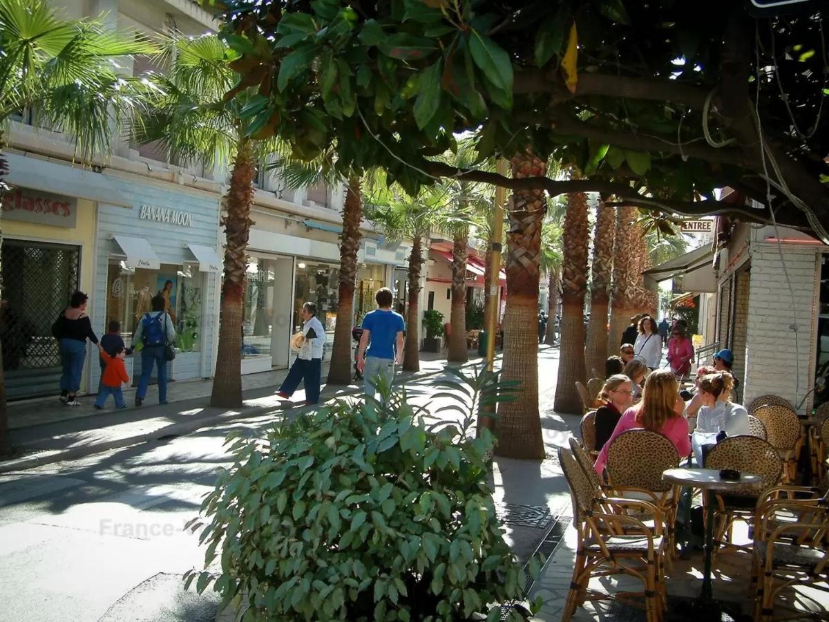 Centre De Juan Les Pins 100M Plages Easy Check-In Exteriör bild